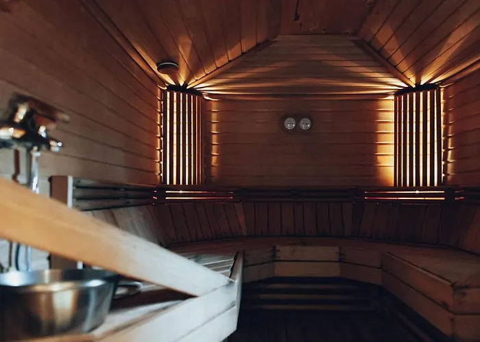 Astra بيت للعطل *