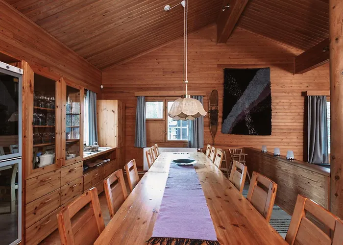 Astra * Äkäslompolo